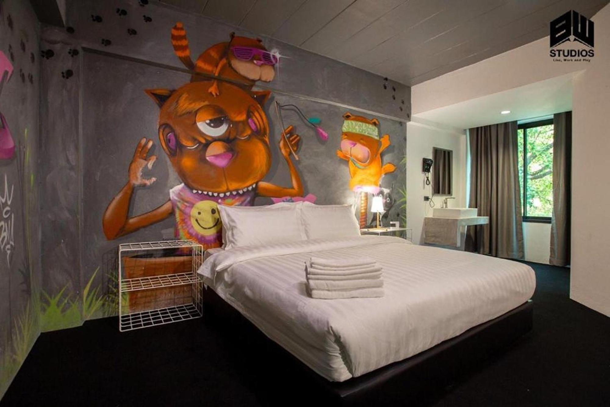 Apartment Bw Thai Art Style Chiang Mai